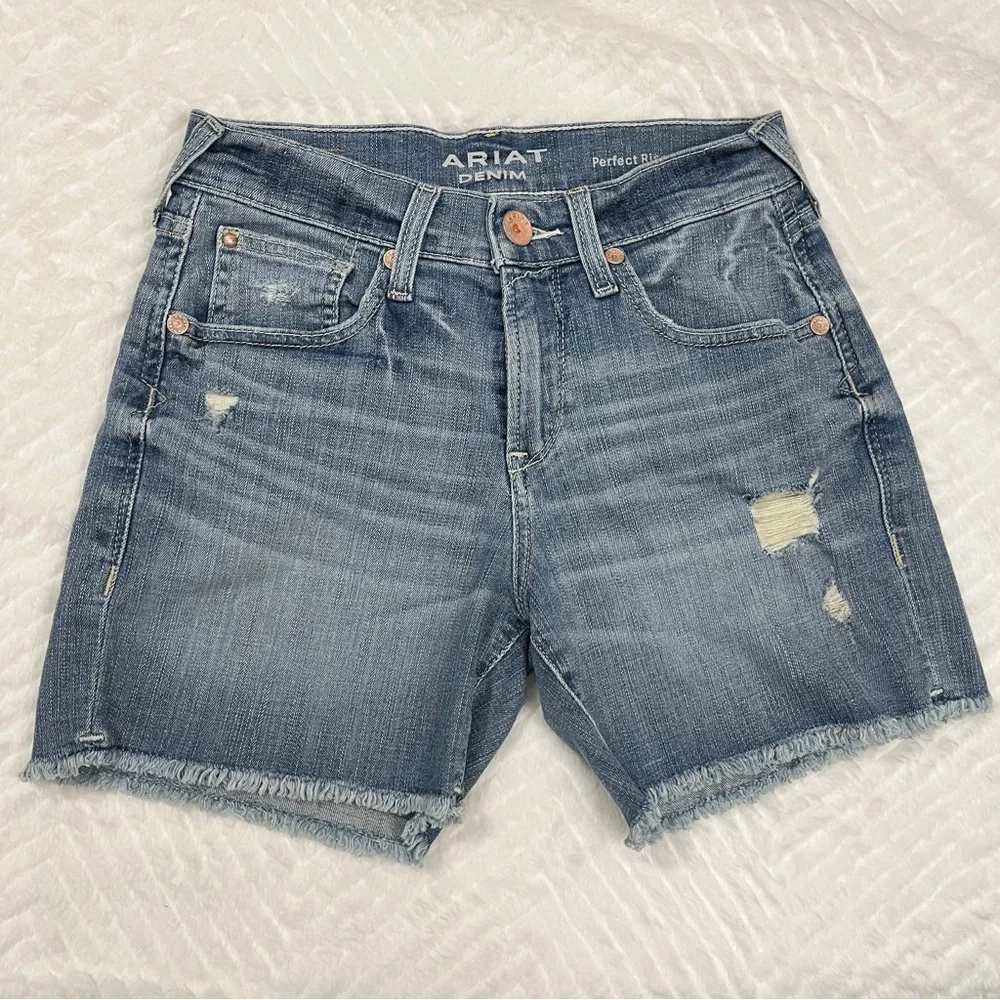 Ariat Blue Denim Jean Shorts Perfect Rise Boyfriend‎ 25 5 inch inseam nwot
